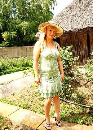 Maturenl Ariella Jasminka Fassinatingcom Skirt Mobileclips
