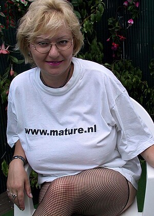 Maturenl Valerie Porn European Faces