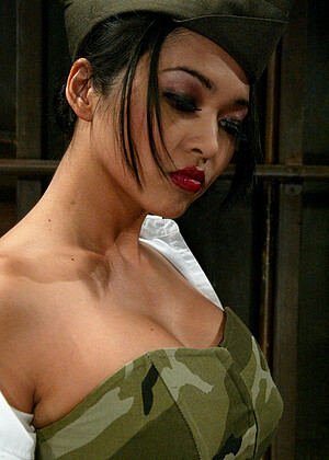 Meninpain Mika Tan Mini Inigin Asian Asshdporn