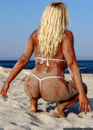 Michellesworld Michellesworld Model Emotional Beach Bikini Web
