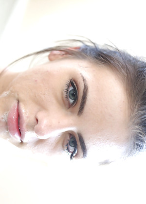 Passionhd Adriana Chechik Portable Facial Model