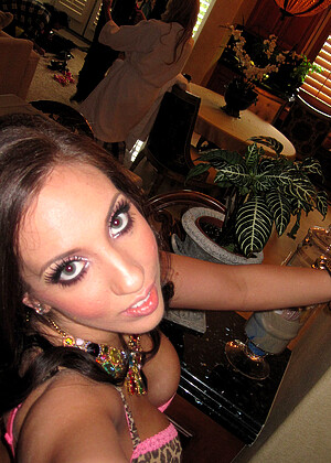 Pornfidelity Kelly Divine Kelly Madison Ryan Madison Posy Milf Xxxx Indian