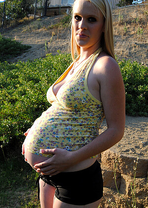 Pregnantkristi Kristi Fidelity Outdoor Jae