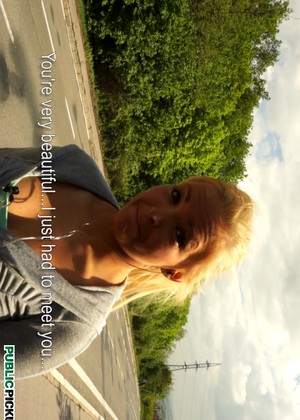 Publicpickups Veronika View Outdoors Selfie