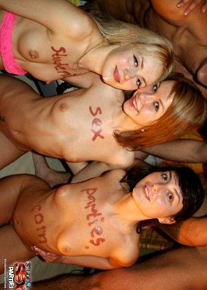 Studentsexparties Studentsexparties Model View Moresome Orgy Pornbabe