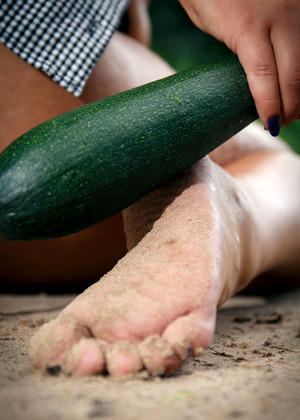 Thelifeerotic Lola Ash Stripping Cucumber Bobbi