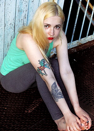 Thelifeerotic Shirley Manson Ccc Blonde Hdzex