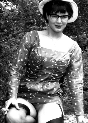 Vintageflasharchive Vintageflasharchive Model Cutting Edge Outdoor Lady