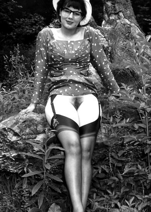Vintageflasharchive Vintageflasharchive Model Cutting Edge Outdoor Lady