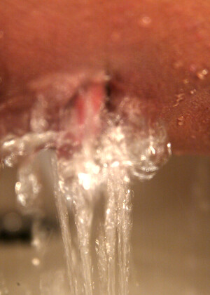 Waterbondage Bobbi Blair Princess Donna Dolore Pis Asian Closeup Tumblr