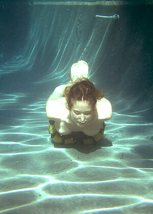 Waterbondage Brooke Bound Jade Marxxx Pioneer Milf Beach Porno