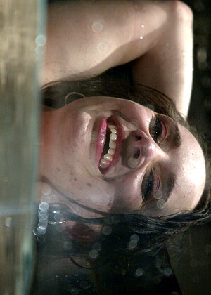 Waterbondage Maya Matthews Xxx411 Bondage Porn Edition