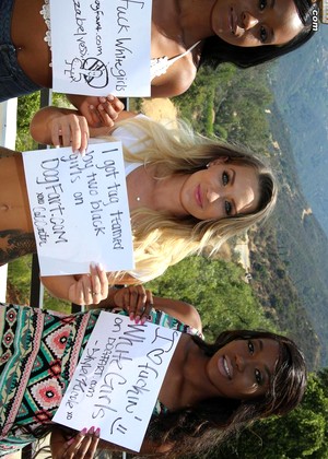 Zebragirls Cali Carter Jezabel Vessir Skyler Nicole Enhanced Brunette Pornolink